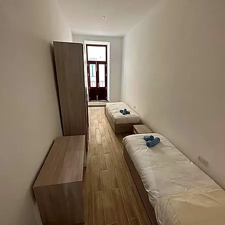 2br Elegant